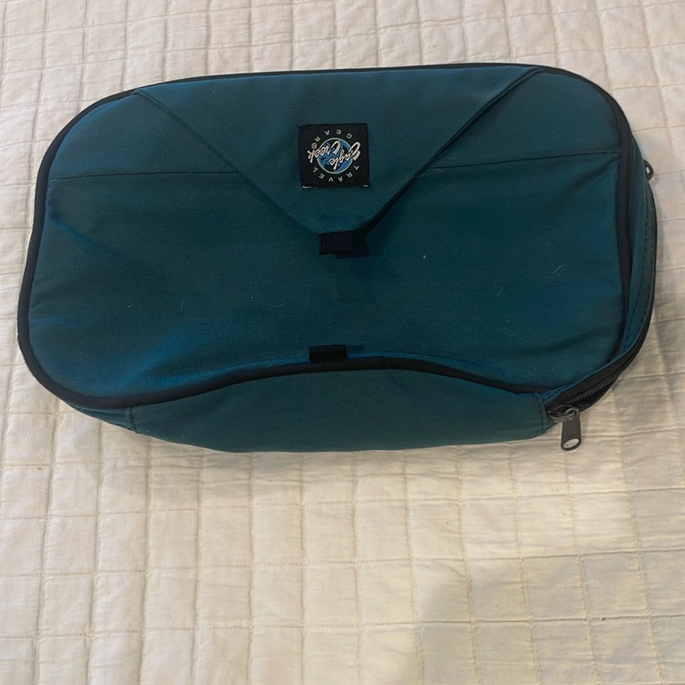 Vintage Eagle Creek travel gear cosmetic toiletry bag mesh nylon organizer green